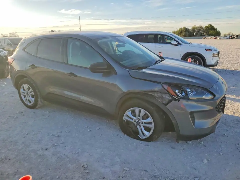 2021 FORD ESCAPE S  