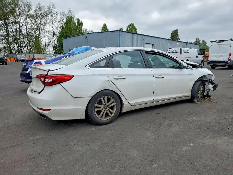 2017 HYUNDAI SONATA SE  