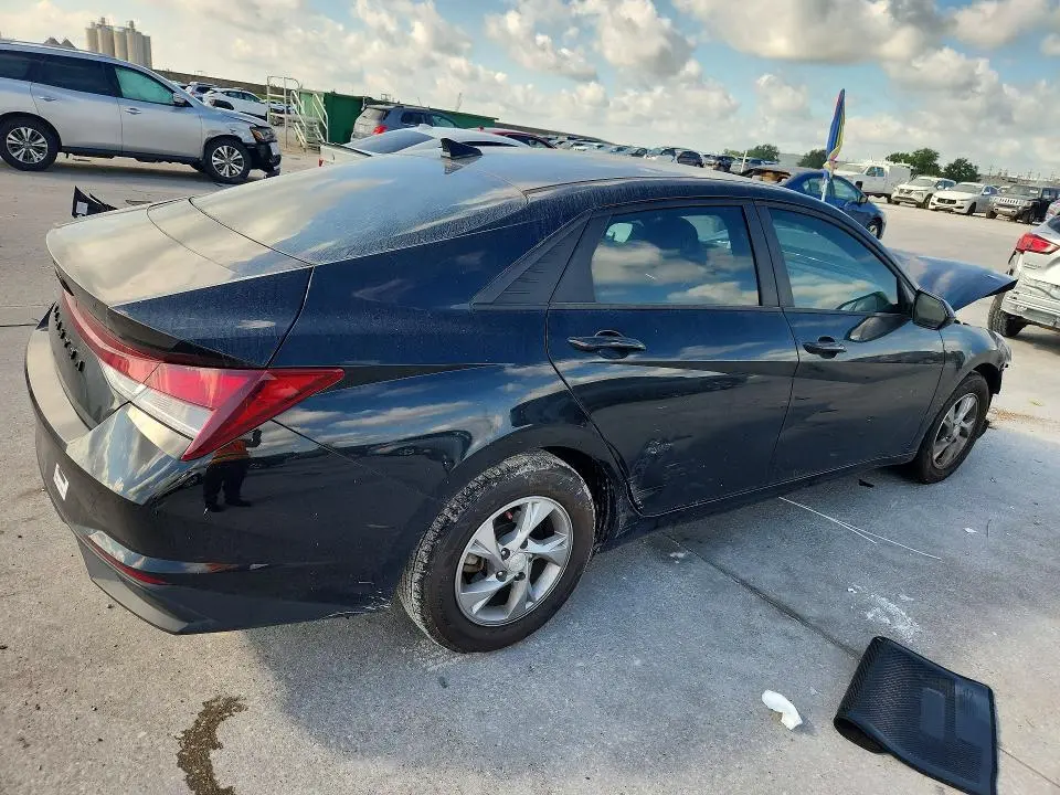 2021 HYUNDAI ELANTRA SE  