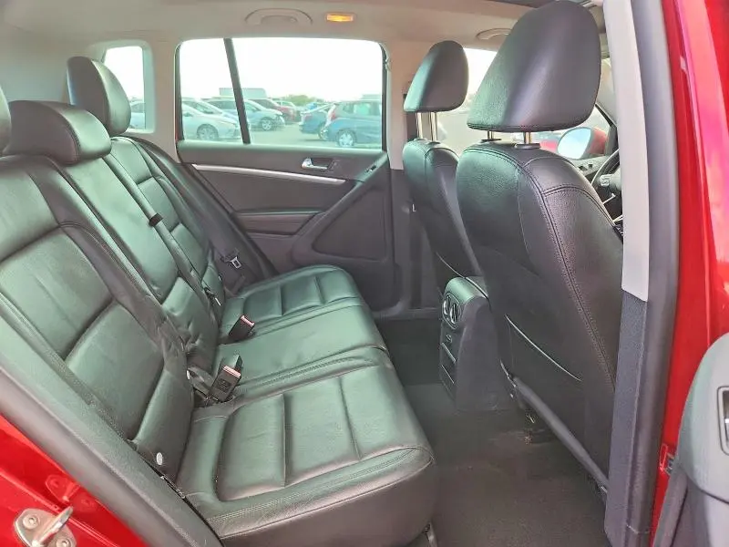 2013 VOLKSWAGEN TIGUAN S  