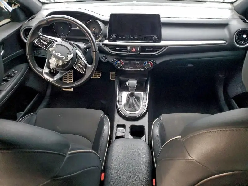 2024 KIA FORTE GT LINE  