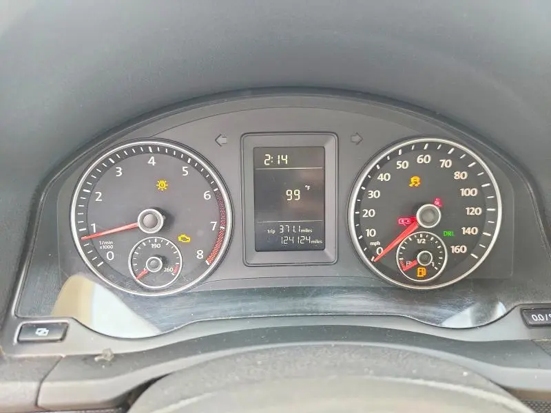 2010 VOLKSWAGEN JETTA SE  
