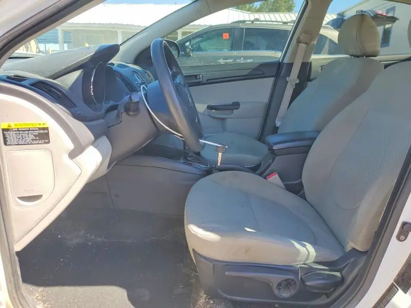 2013 KIA FORTE LX  