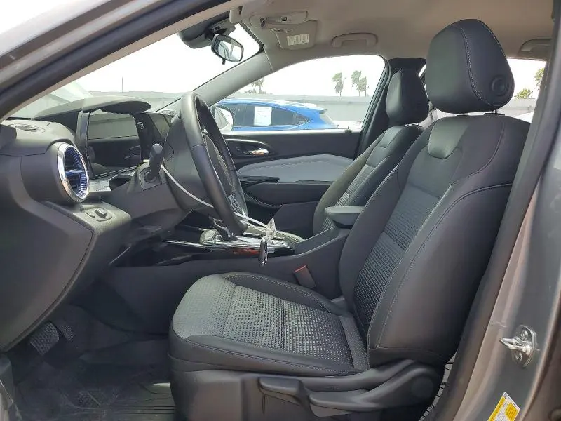 2025 CHEVROLET TRAX 1LT  
