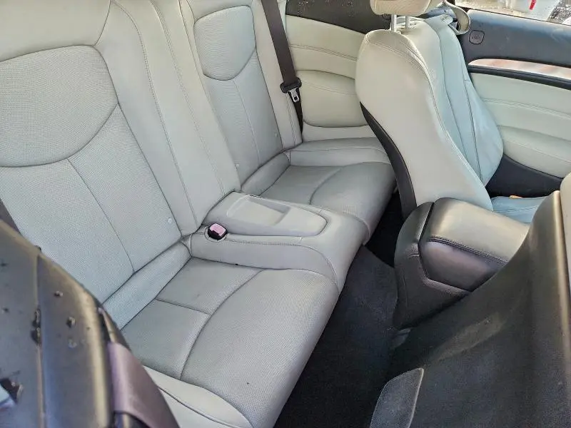 2011 INFINITI G37 BASE  