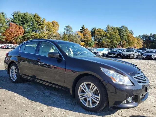 2013 INFINITI G37   