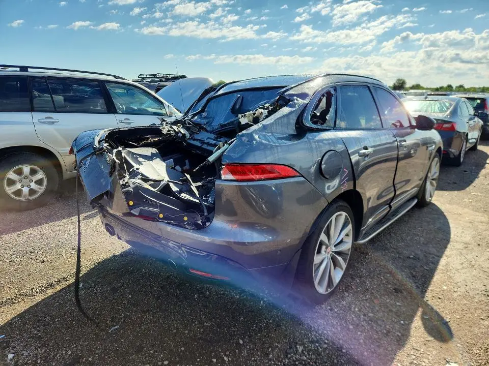 2018 JAGUAR F-PACE S  