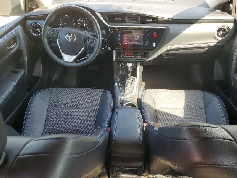 2019 TOYOTA COROLLA SE  