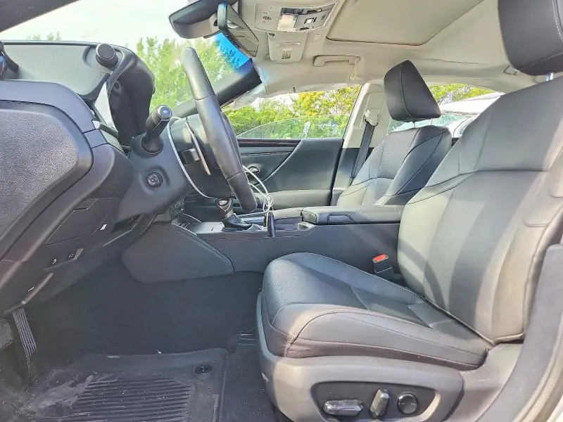 2020 LEXUS ES 300H  