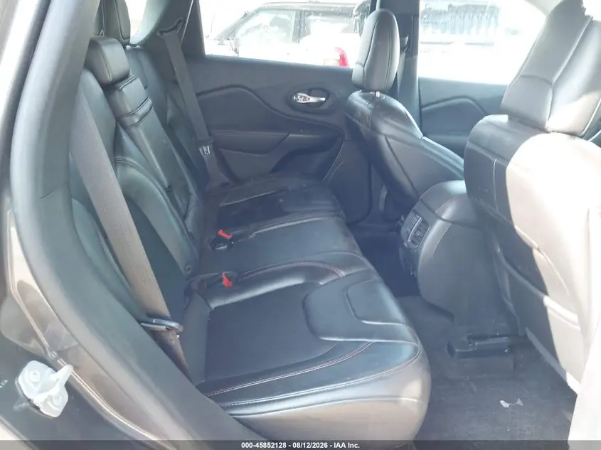 2019 JEEP CHEROKEE TRAILHAWK 4X4