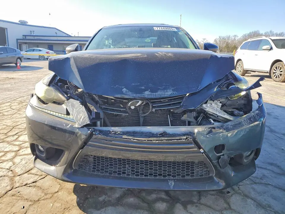 2016 LEXUS IS 200T BASE  