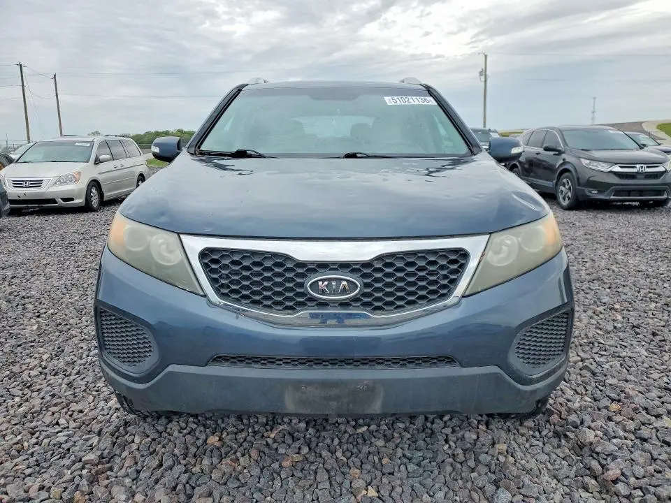 2011 KIA SORENTO LX  