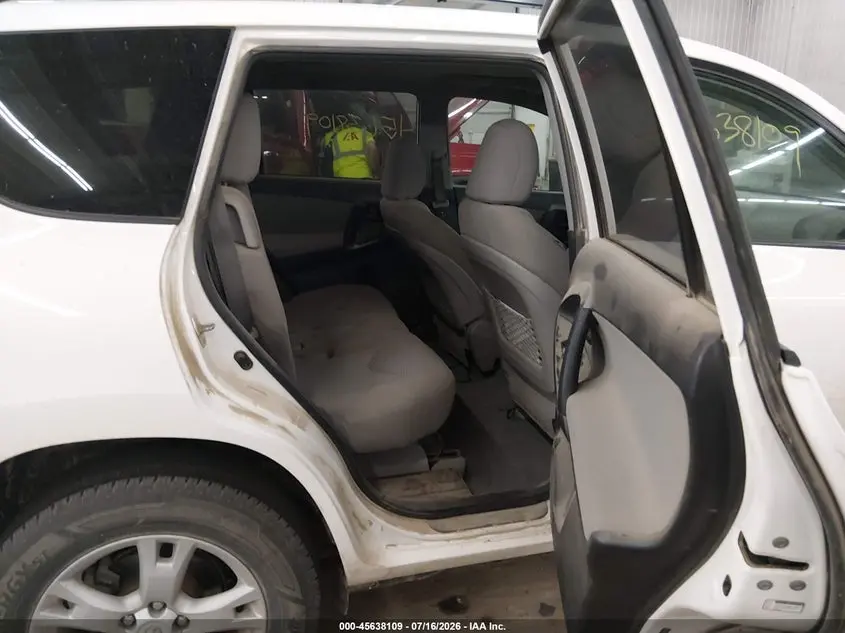 2012 TOYOTA RAV4  
