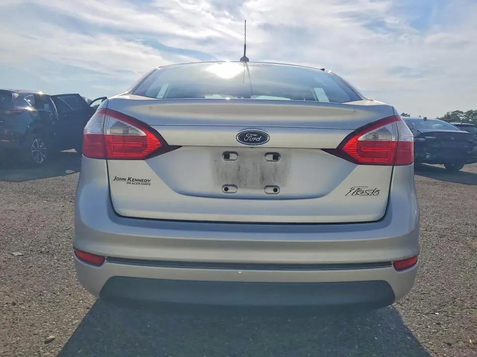 2015 FORD FIESTA S  
