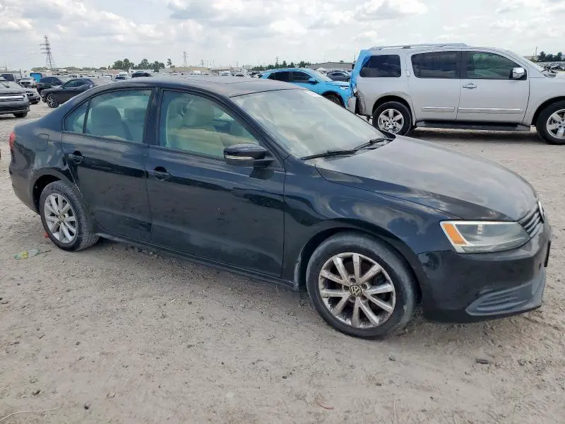 2012 VOLKSWAGEN JETTA SE  