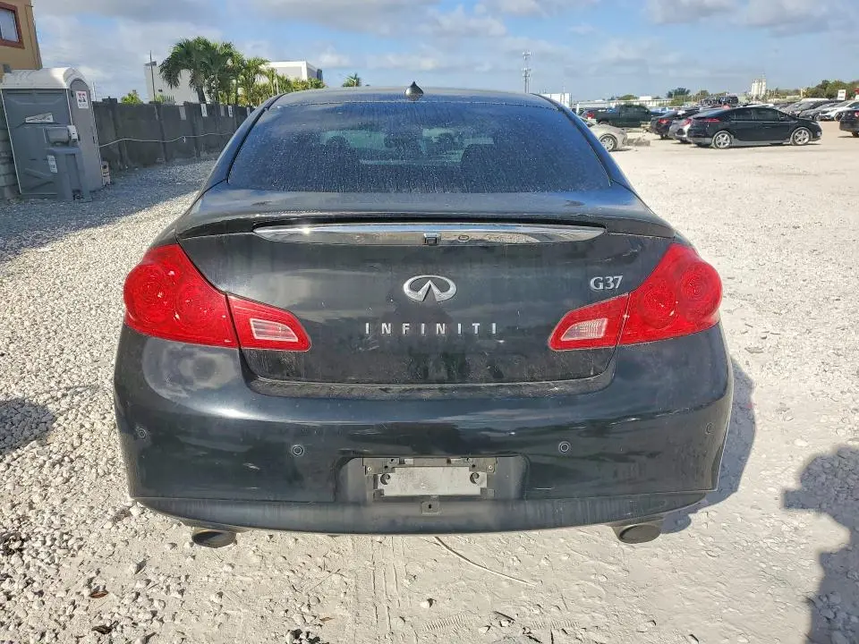 2012 INFINITI G37 BASE  