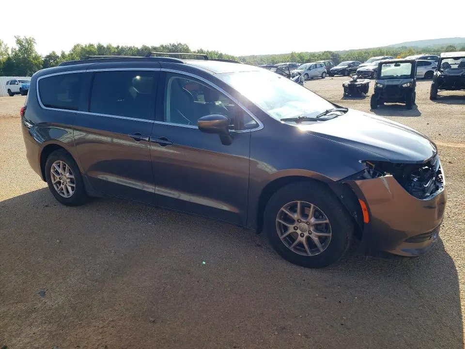 2020 CHRYSLER VOYAGER LXI  