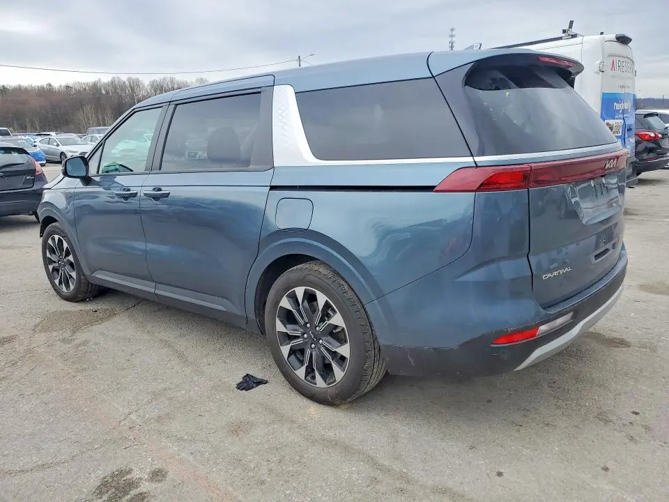 2024 KIA CARNIVAL EX  
