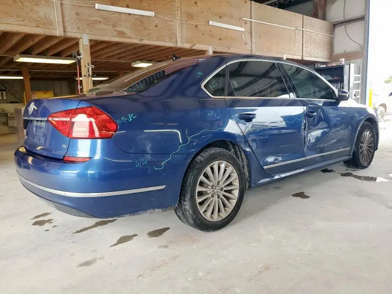 2016 VOLKSWAGEN PASSAT SE  