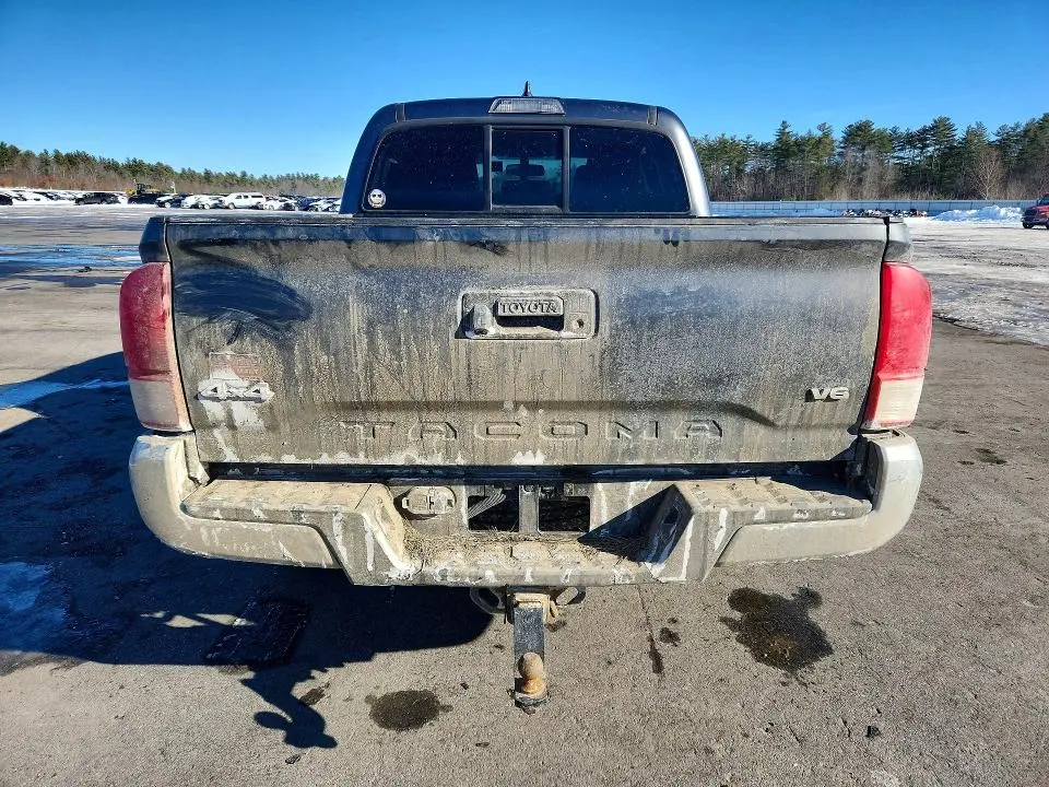 2016 TOYOTA TACOMA DOUBLE CAB  