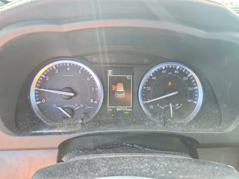 2019 TOYOTA HIGHLANDER XLE  