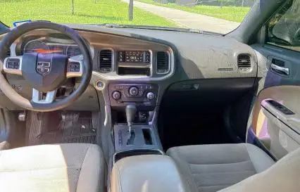 2012 DODGE CHARGER SE  