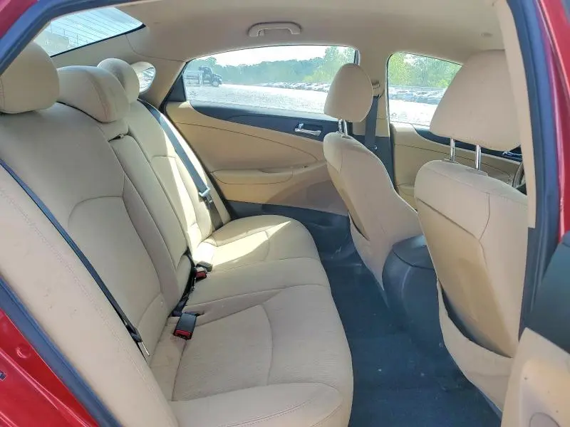 2012 HYUNDAI SONATA GLS  