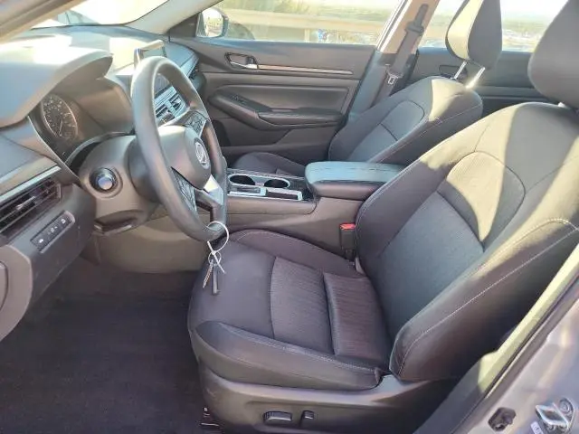 2024 NISSAN ALTIMA SV  