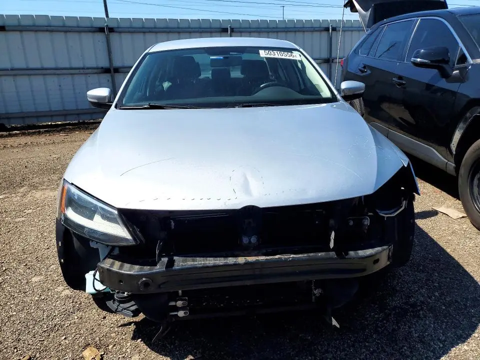2014 VOLKSWAGEN JETTA SE  