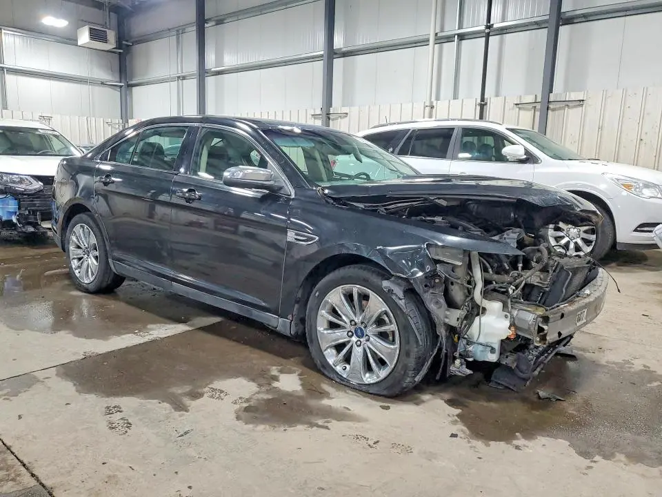 2010 FORD TAURUS LIMITED  