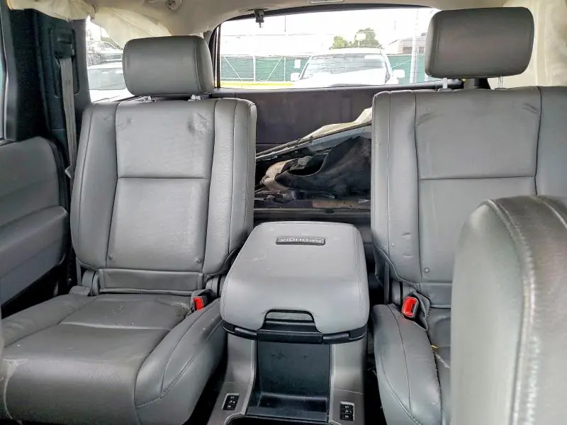 2010 TOYOTA SEQUOIA PLATINUM  