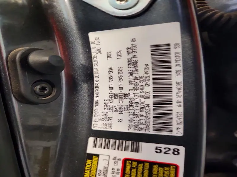 2023 TOYOTA TACOMA SR5 V6  