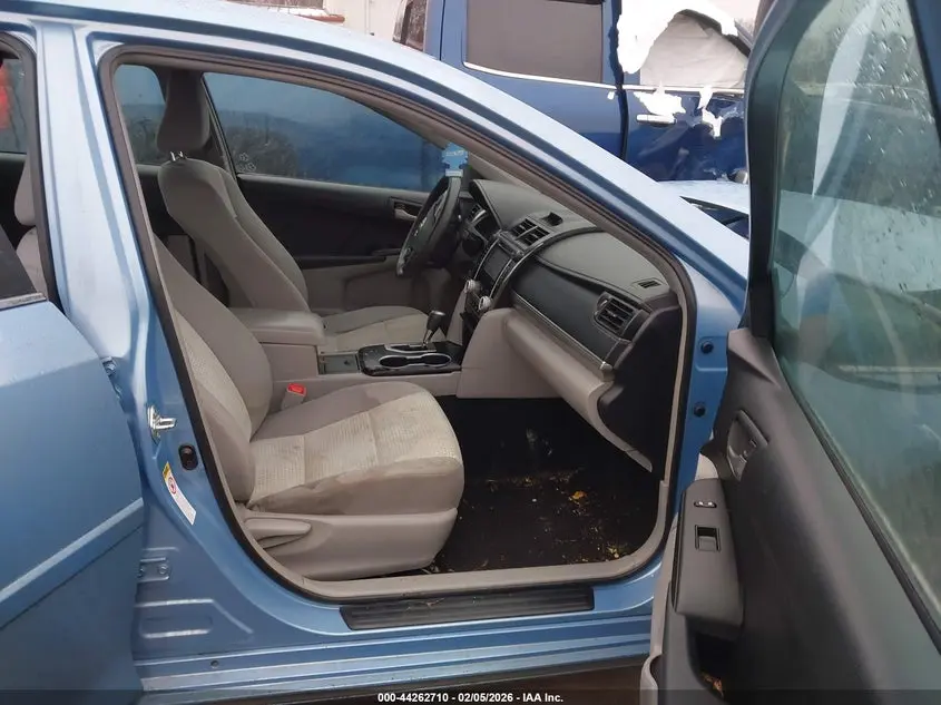 2012 TOYOTA CAMRY LE