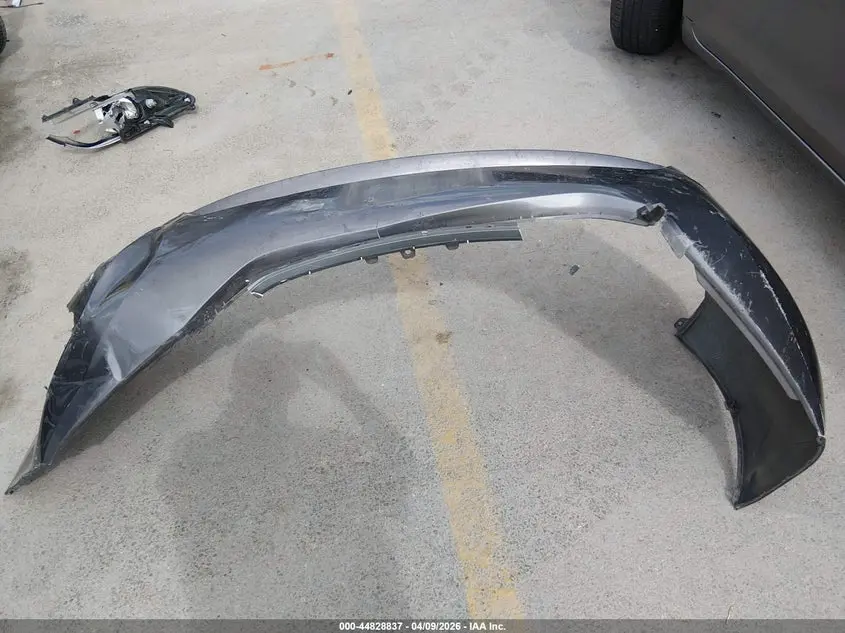 2014 TOYOTA SIENNA XLE V6 8 PASSENGER
