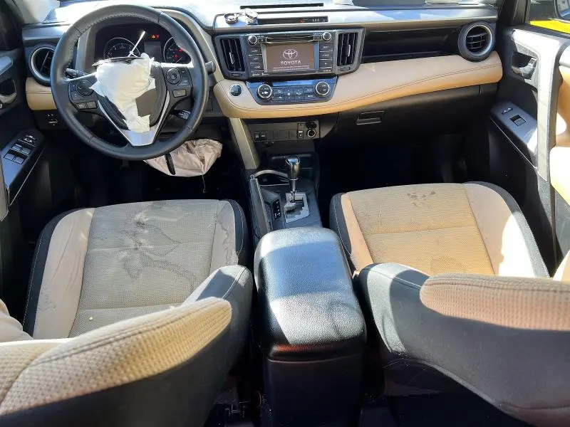 2018 TOYOTA RAV4 XLE  