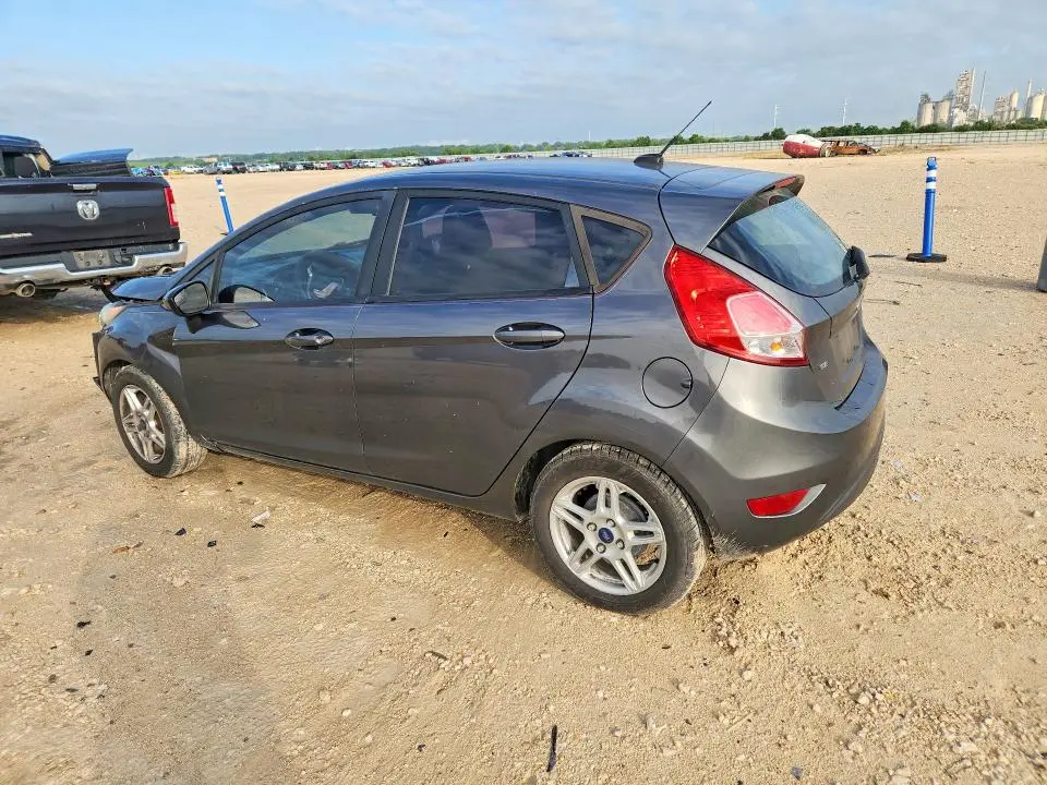 2017 FORD FIESTA SE  