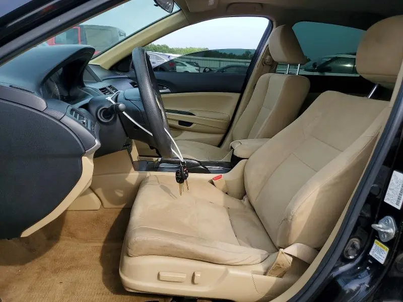 2011 HONDA ACCORD LXP  