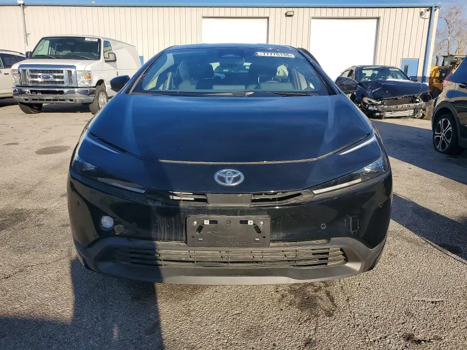 2025 TOYOTA PRIUS LE  