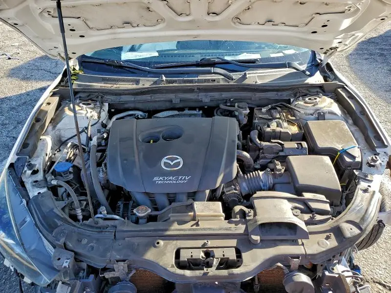 2017 MAZDA 3 TOURING  