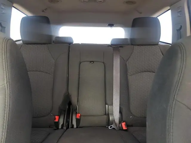 2011 CHEVROLET TRAVERSE LT  