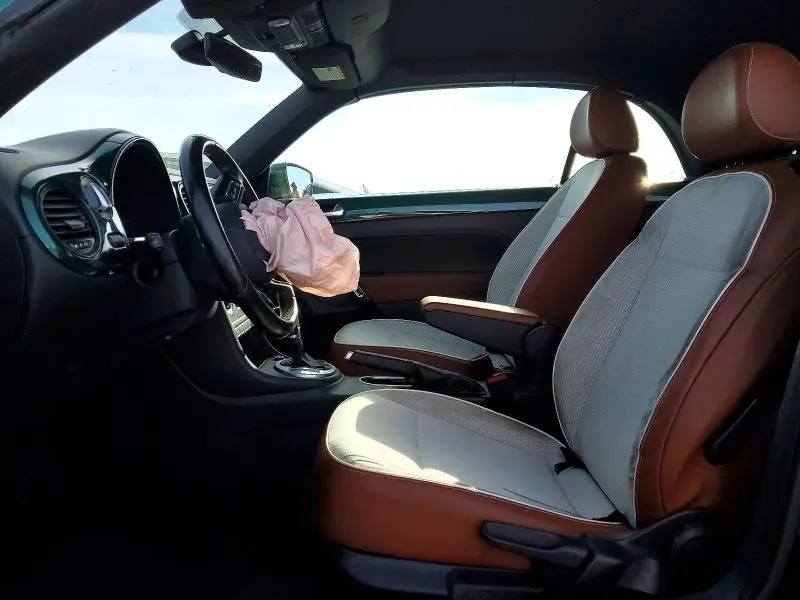 2017 VOLKSWAGEN BEETLE S  