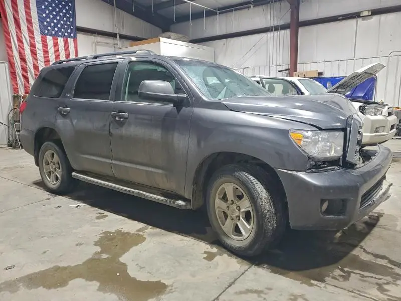 2015 TOYOTA SEQUOIA SR5  