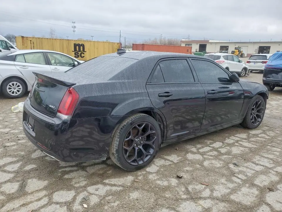 2019 CHRYSLER 300 S  