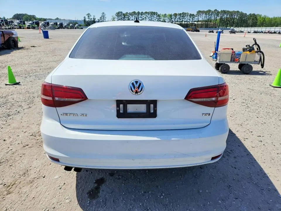 2017 VOLKSWAGEN JETTA SE  