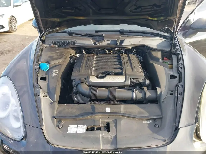 2012 PORSCHE CAYENNE  