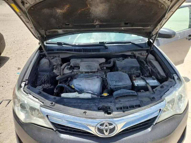 2014 TOYOTA CAMRY LE  