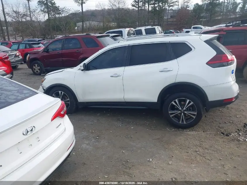 2020 NISSAN ROGUE SV FWD