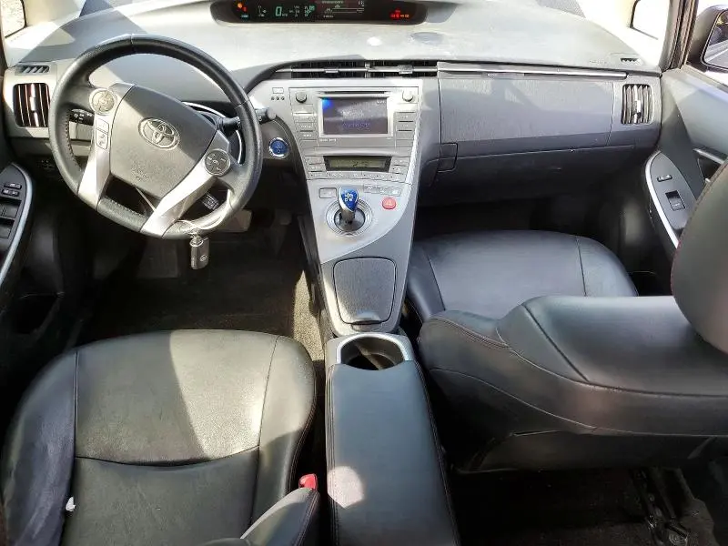 2013 TOYOTA PRIUS PERSONA SERIES SE  