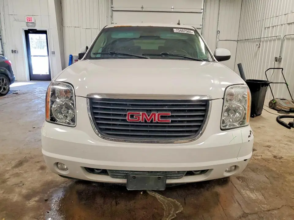2014 GMC YUKON XL K1500 SLT  