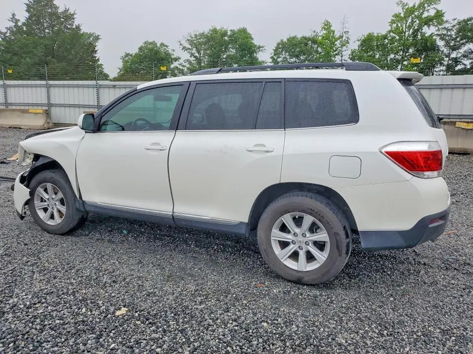 2013 TOYOTA HIGHLANDER   